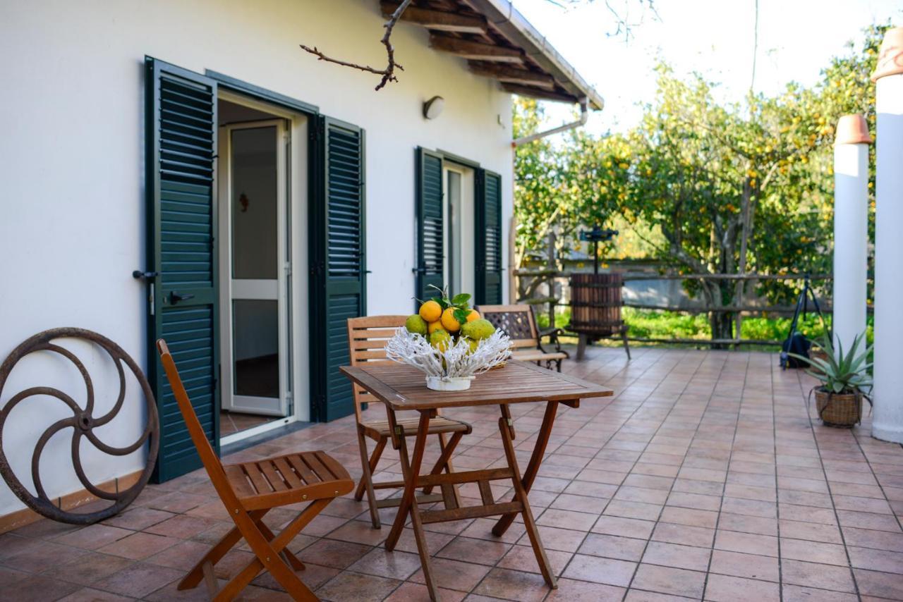 Agriturismo Piccolo Canyon Apartment Piano di Sorrento Luaran gambar